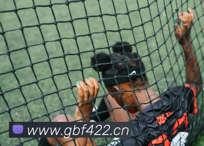 意外!为何有实力的本土国脚球员都想来上港拒绝去申花?原因找到了_穆斯卡特_本赛季_李新翔